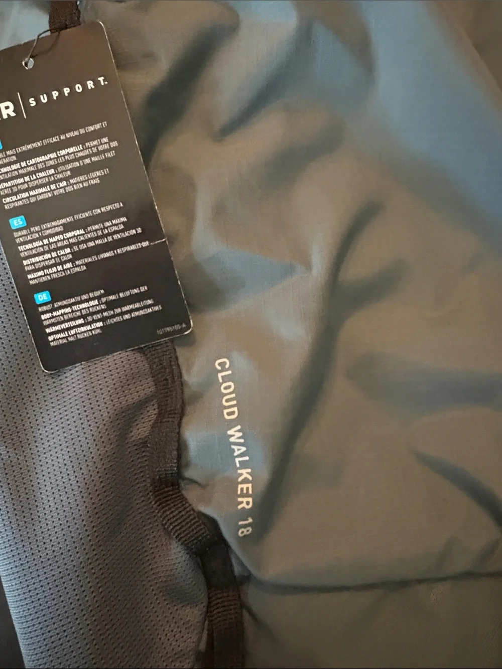 CamelBak Cloud Walker 18 Backpack in Blue-Gray